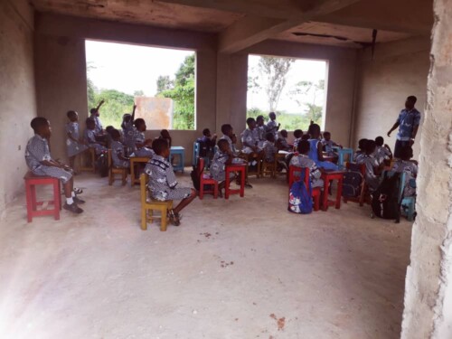 Progetto scuola Tehmantia -Ghana (2)