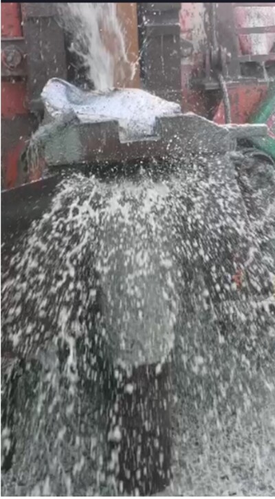 acqua-pozzo-01-ritoccata-400×726