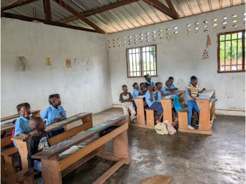 bambini a scuola in centrafrica